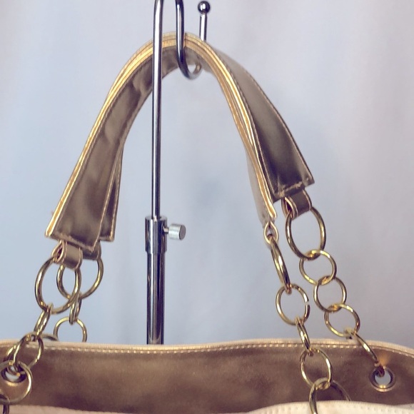 Cream and gold large canvas tote. Non brand. Gold chain & faux leather straps. - Picture 2 of 11